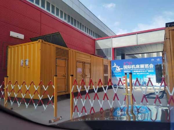 海原出租发电机-柴油发电机和汽油发电机哪个更好一些？